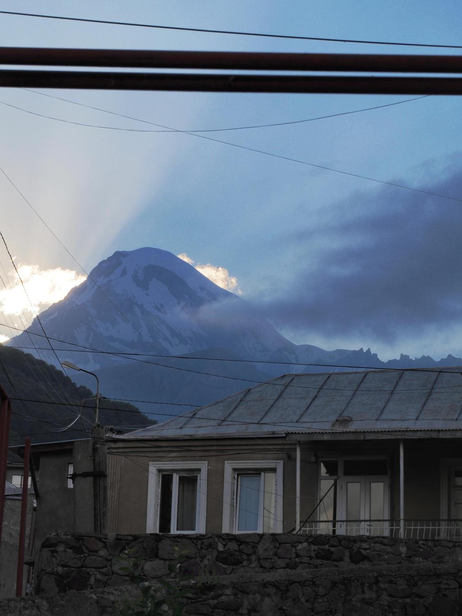 Готель Polaris Kazbegi Екстер'єр фото
