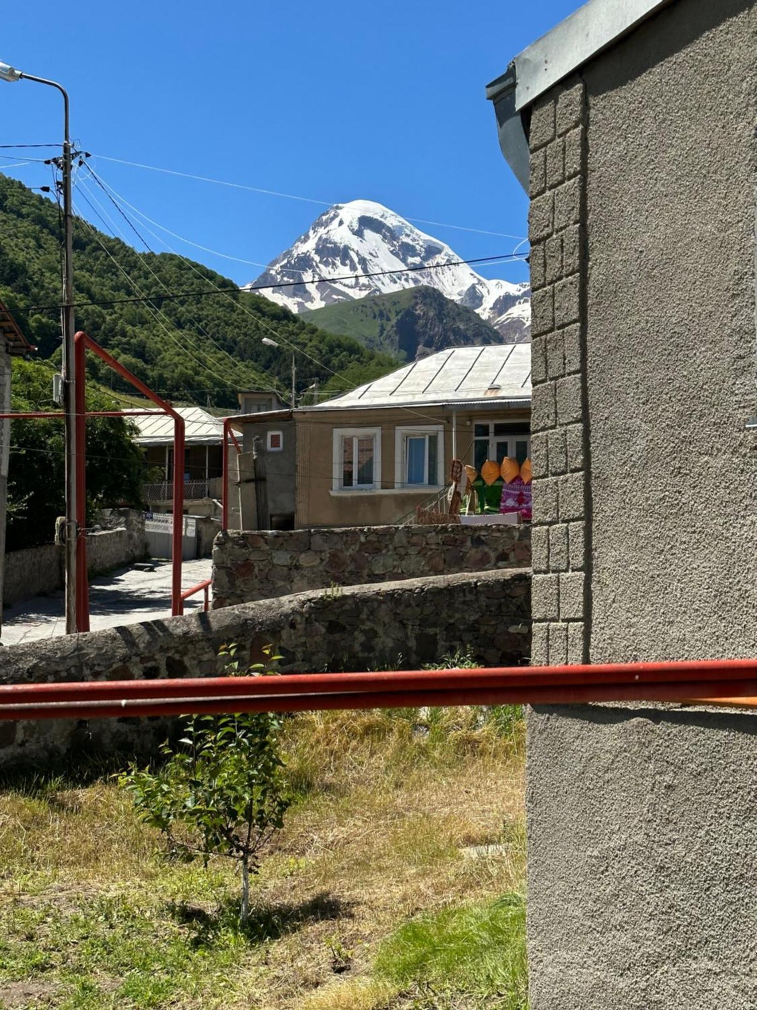 Готель Polaris Kazbegi Екстер'єр фото